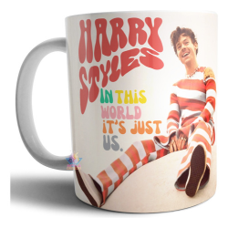 774335-MLA69623484751_052023,Taza De Cerámica Harry Styles In This World Its Just Us 