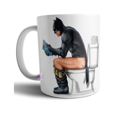 986215-MLA71680401684_092023,Taza Cerámica Batman Cagando Batitrono Superheroe Divertida